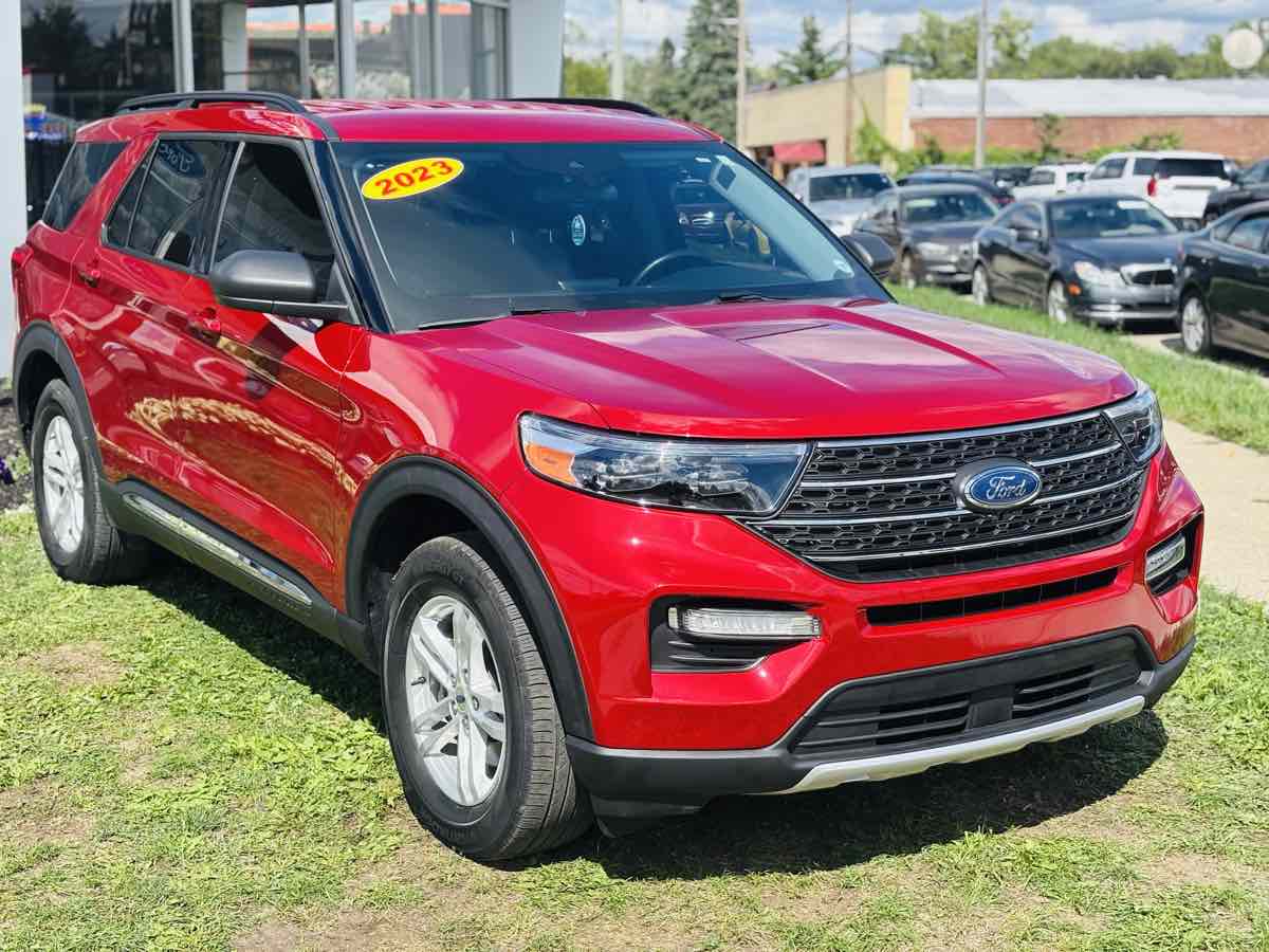 2023 Ford Explorer XLT