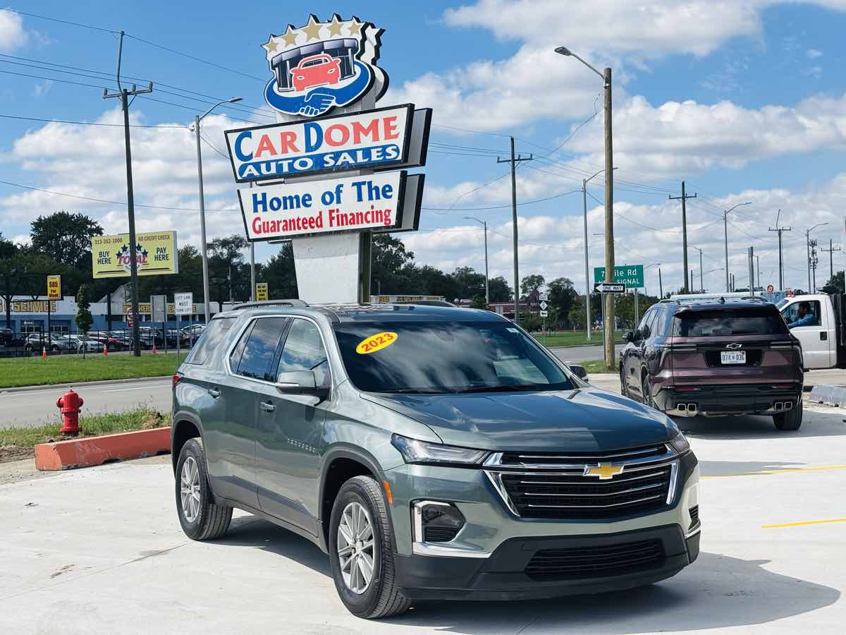 2023 Chevrolet Traverse LT Cloth