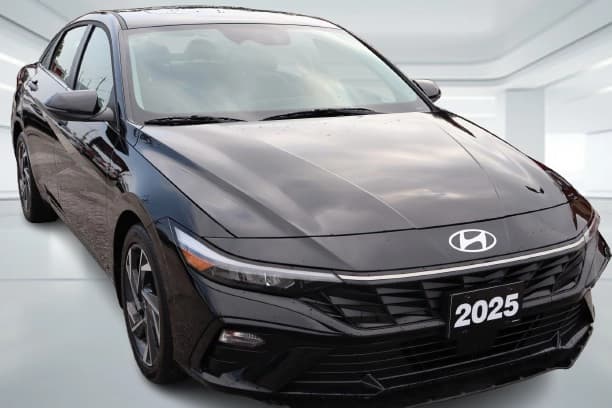 2025 Hyundai Elantra Luxury